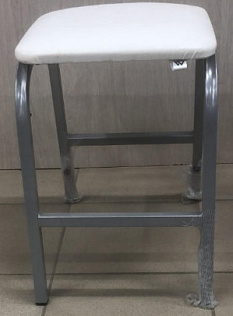 Стул-табурет Монтана белый крокодил с каркасом светлый мусс