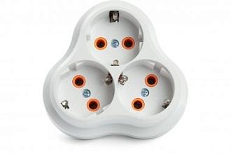 Разветвитель с/з тройник белый 49165