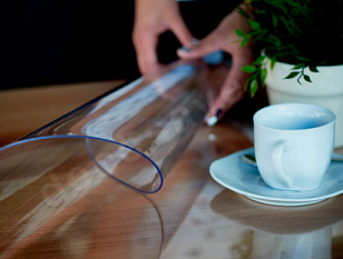 Скатерть накладка Декорелла толщина 0,8мм защитная прозрачная 0,4*1,8м